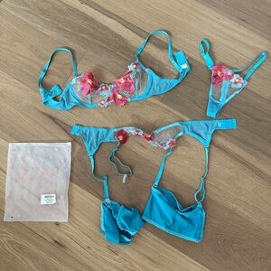Women’s Kaei & Shi lingerie set. Small. NWT